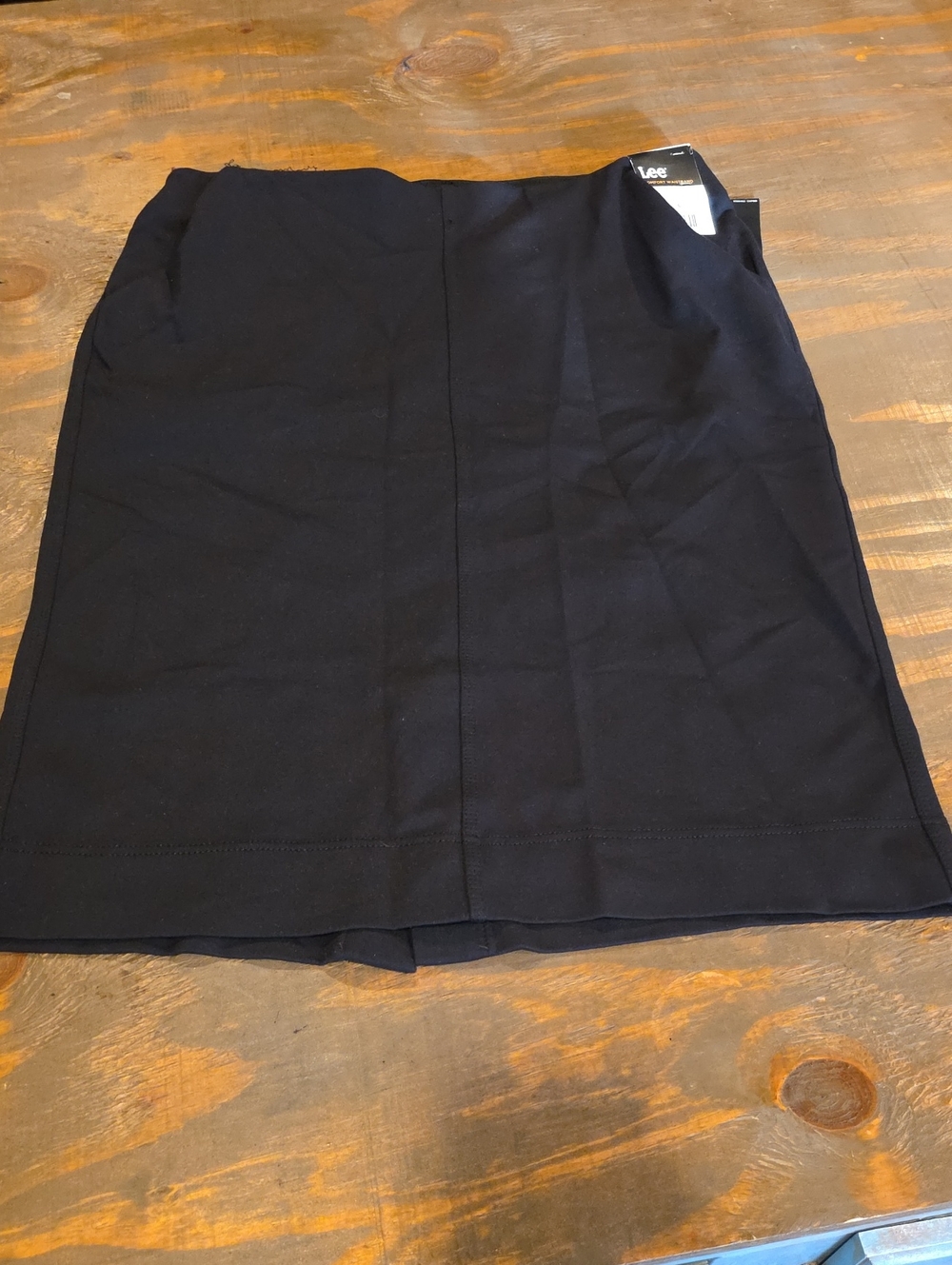 Lee Black Women's Pencil Skirt - Sleek Center Seam